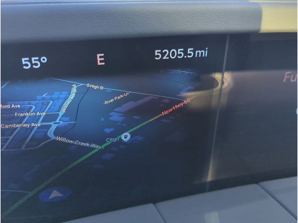 Used 2025 Lincoln Nautilus Reserve image 17