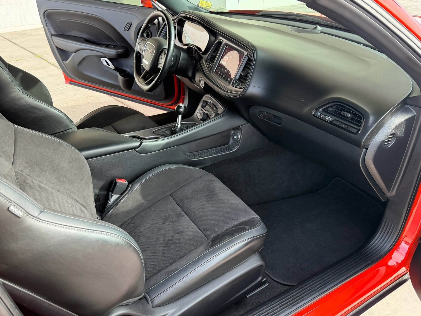 Used 2023 Dodge Challenger R/T w/ Plus Package image 16