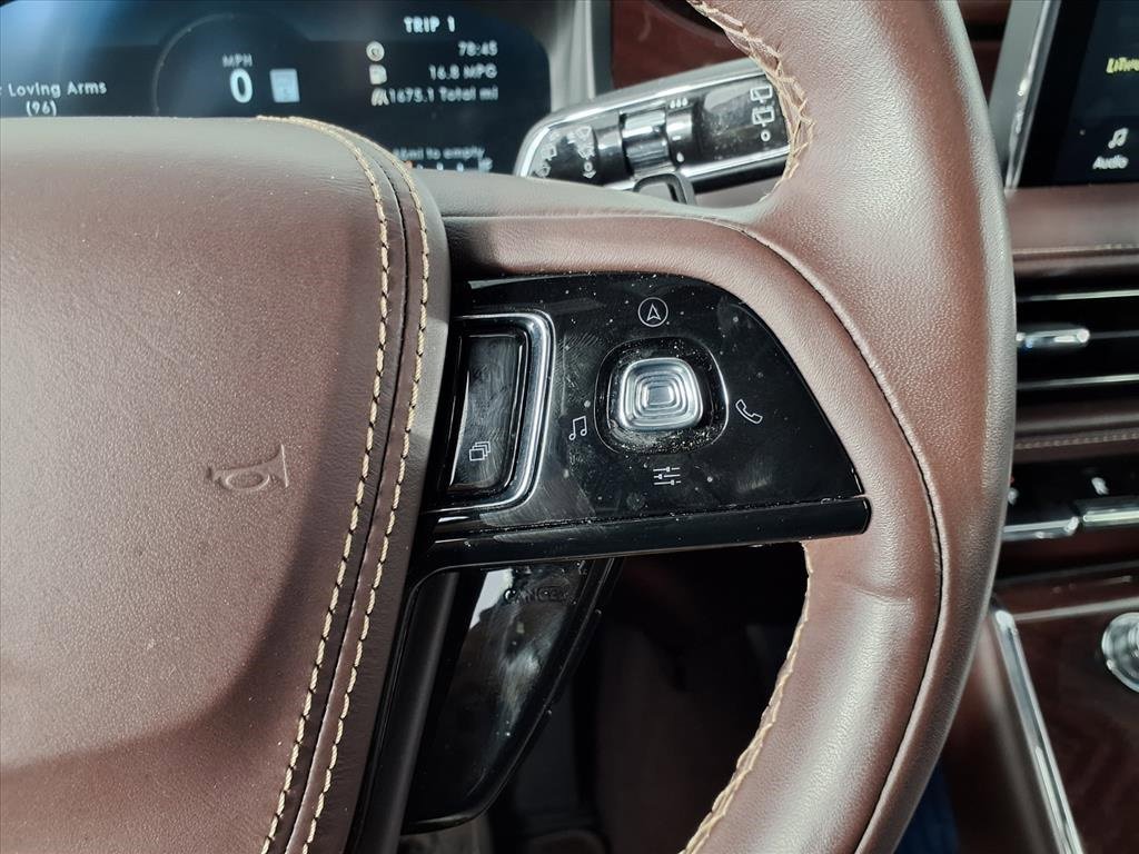 Used 2024 Lincoln Aviator Black Label w/ Class IV Trailer Tow Package image 14