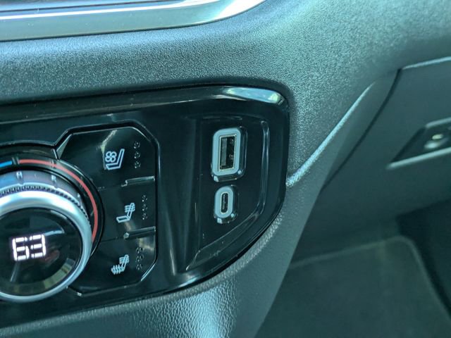 Used 2024 GMC Sierra 1500 SLT w/ SLT Convenience Package RWD image 36