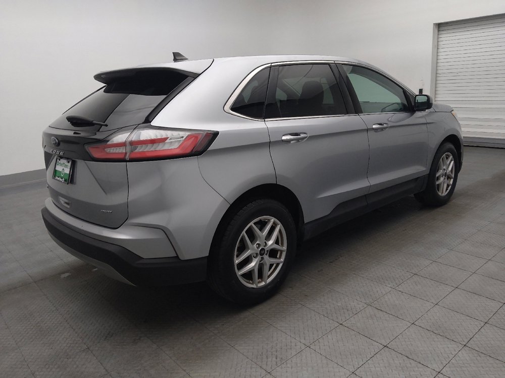 Used 2024 Ford Edge SEL image 10