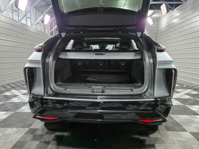 Used 2025 Cadillac Lyriq Luxury w/ LPO, Floor Liner Package image 40