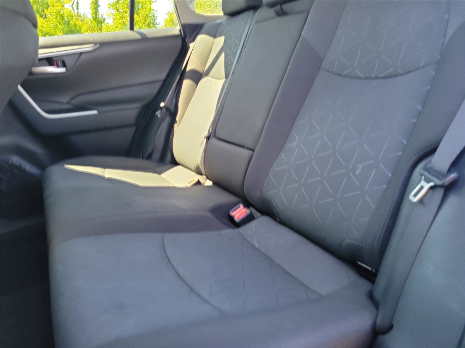 Used 2024 Toyota RAV4 XLE FWD image 12