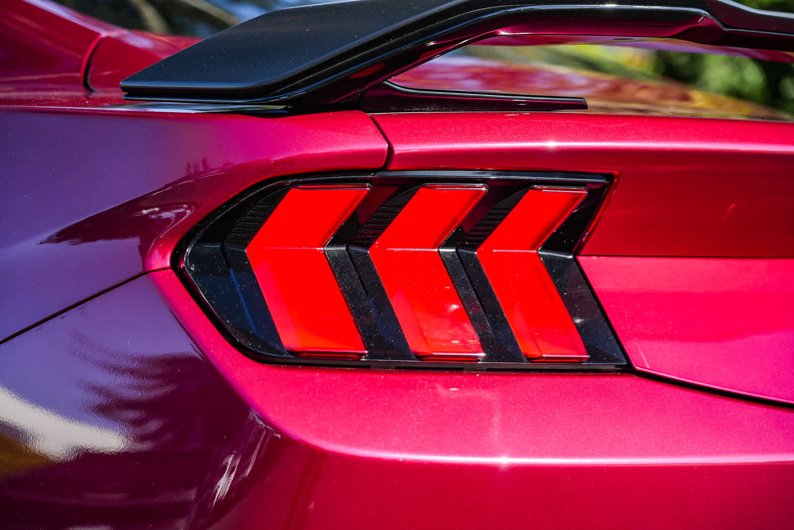 Used 2025 Ford Mustang Dark Horse image 9