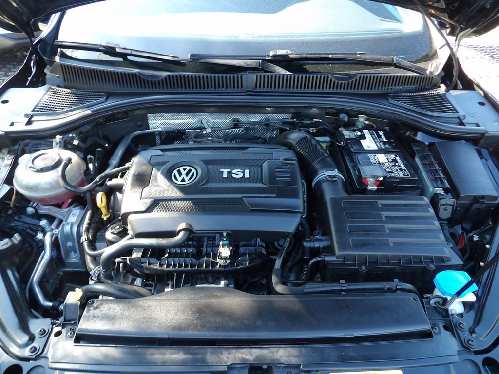 Used 2021 Volkswagen Jetta GLI FWD image 25