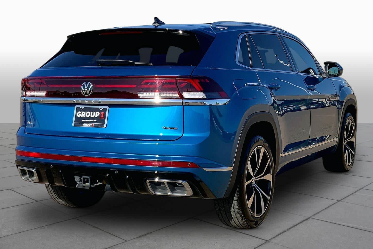 Used 2024 Volkswagen Atlas Cross Sport SEL Premium R-Line AWD/4WD image 13