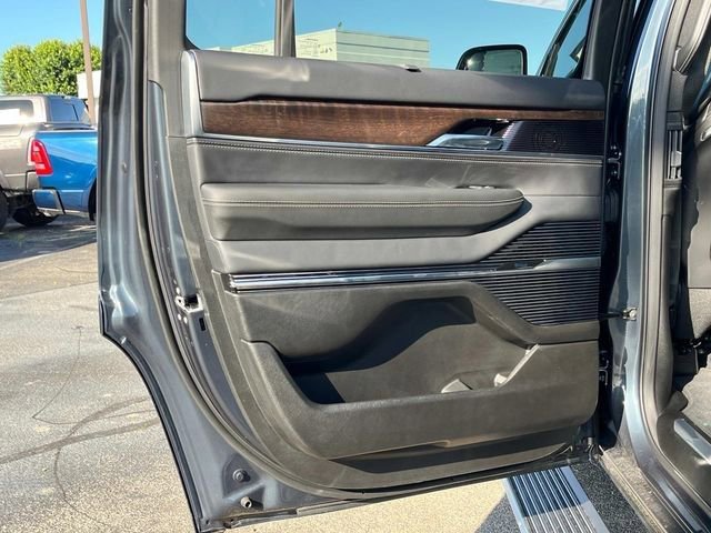 New 2024 Jeep Grand Wagoneer Series I w/ Flexible Seating Group image 8