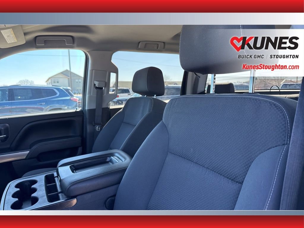 Used 2018 Chevrolet Silverado 1500 LT w/ All Star Edition AWD/4WD image 36