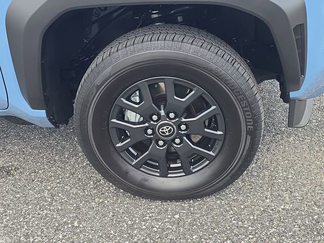 Certified 2025 Toyota 4Runner SR5 AWD/4WD image 11
