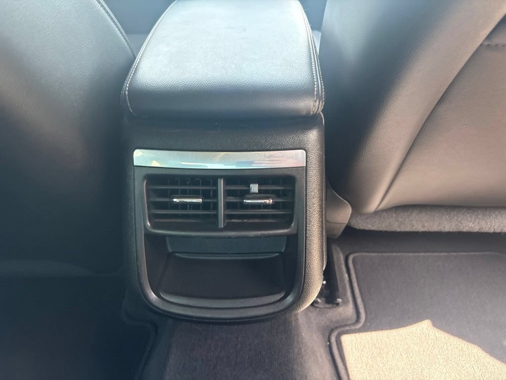 Used 2016 Chevrolet Impala LT w/ Convenience Package FWD image 34