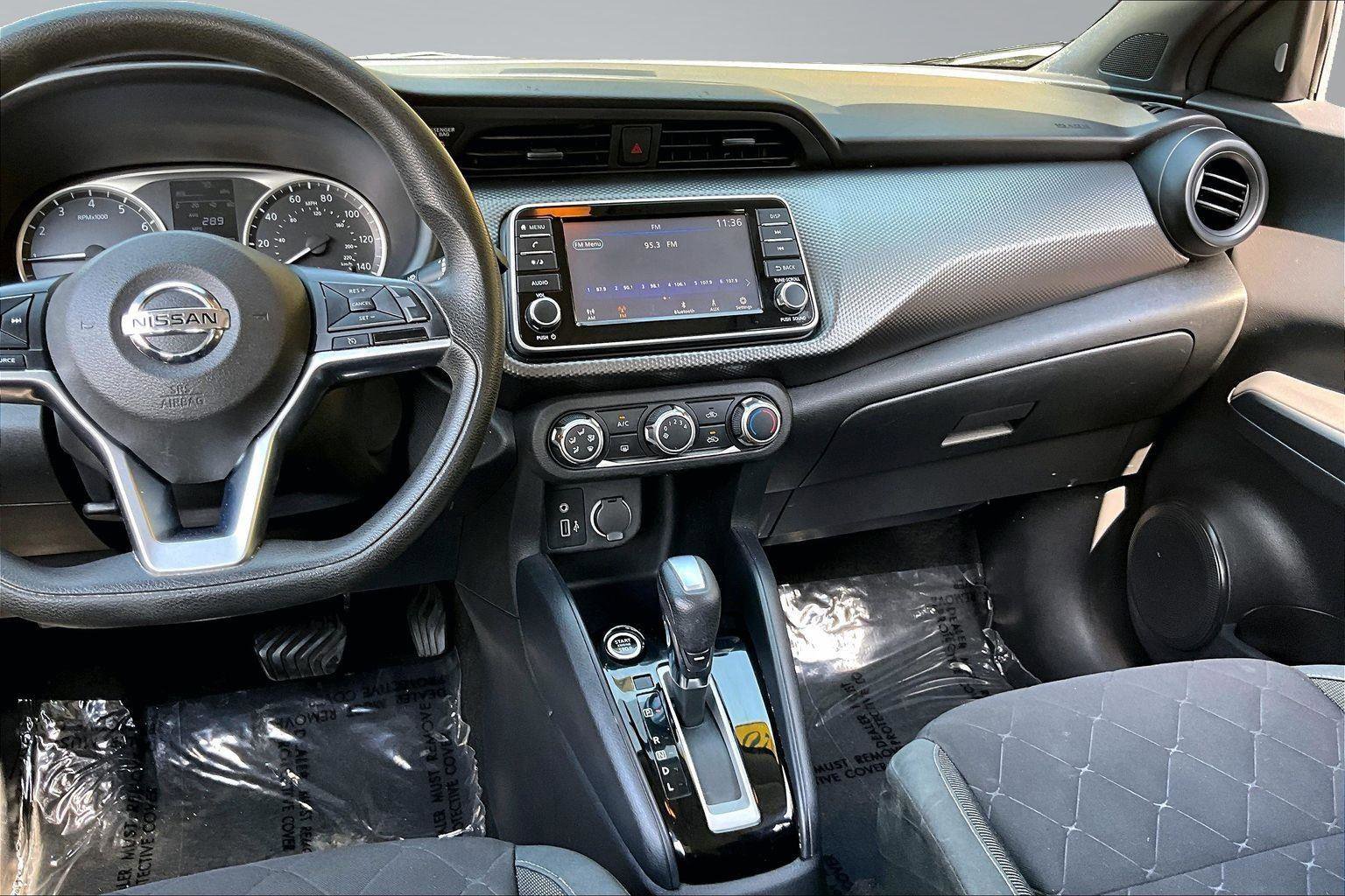 Used 2020 Nissan Kicks S FWD image 7