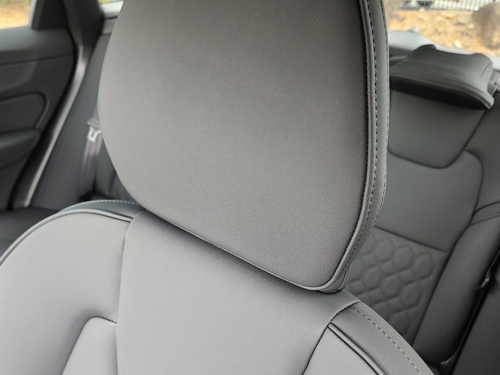 New 2026 Volvo XC60 B5 Core image 5