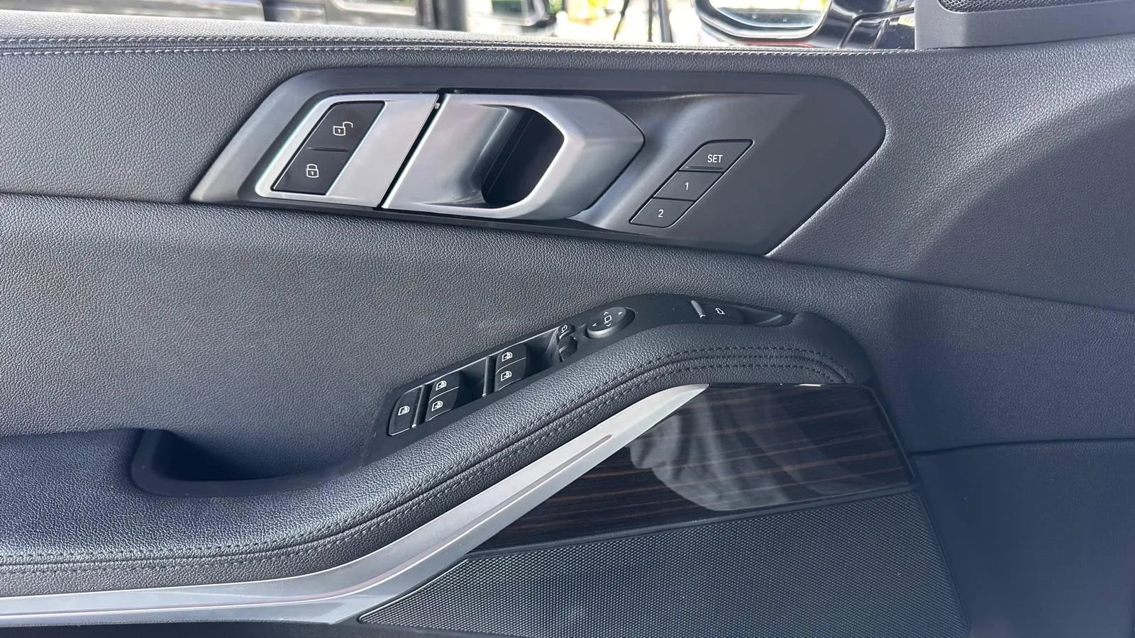 Used 2020 BMW X5 xDrive40i w/ Convenience Package image 19