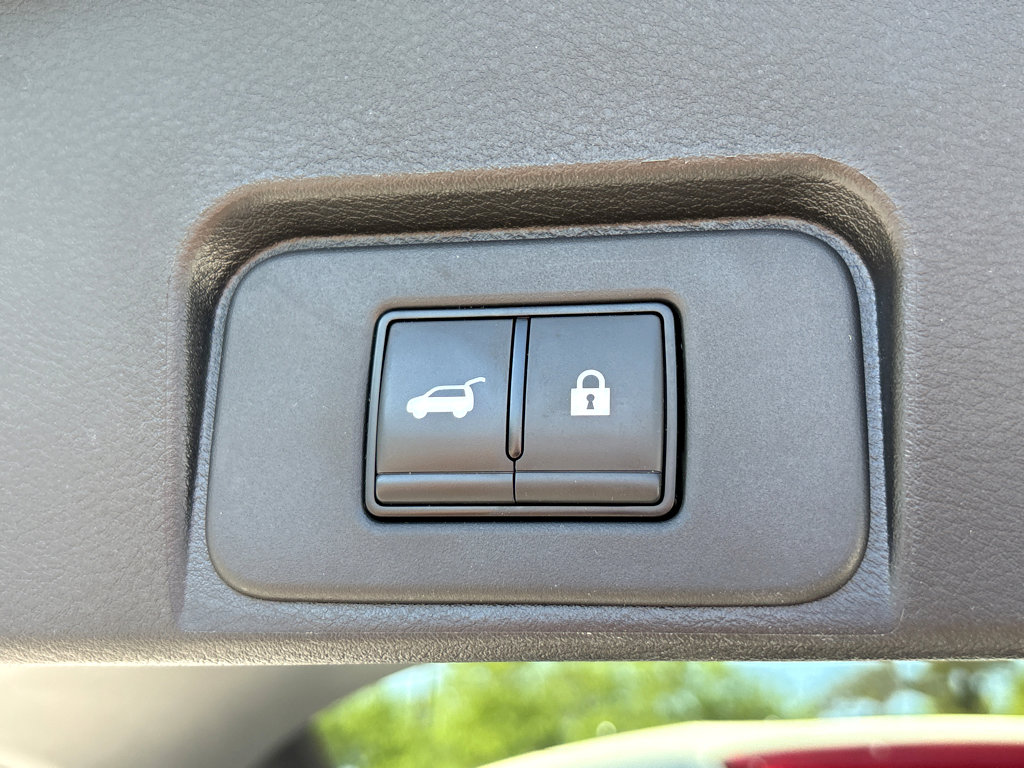 Used 2024 Nissan Rogue SL w/ SL Premium Package image 28