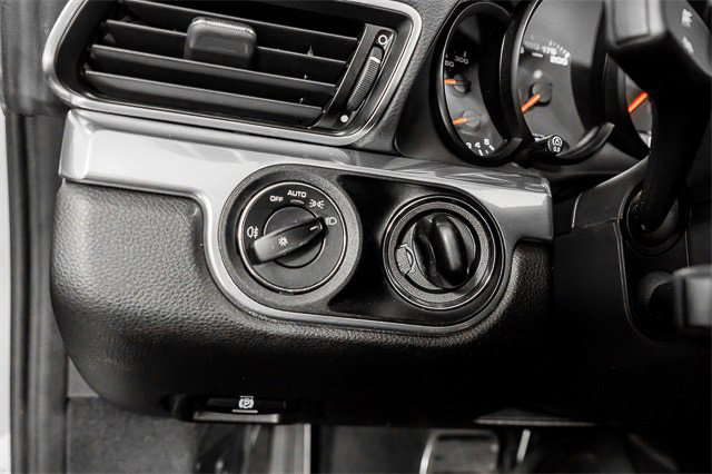 Used 2013 Porsche 911 Carrera image 34