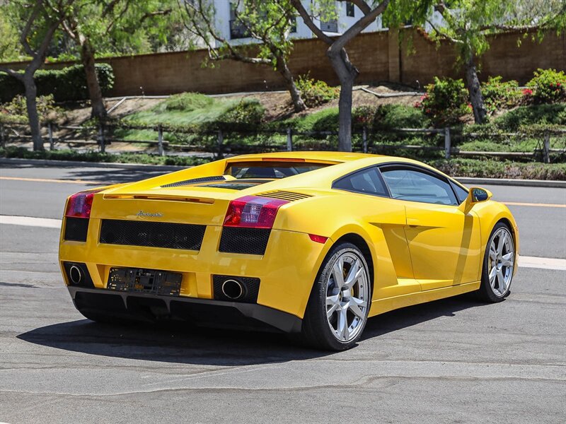 Used 2004 Lamborghini Gallardo AWD/4WD image 5