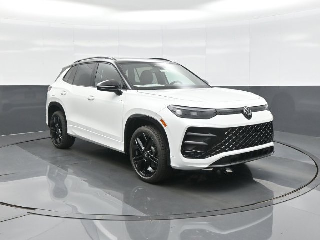 New 2026 Volkswagen Tiguan SE R-Line