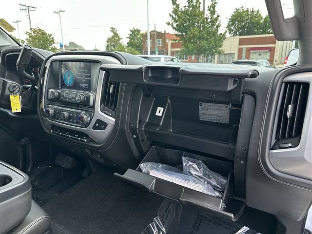 Used 2018 GMC Sierra 2500 SLT w/ Snow Plow Prep Package AWD/4WD image 29