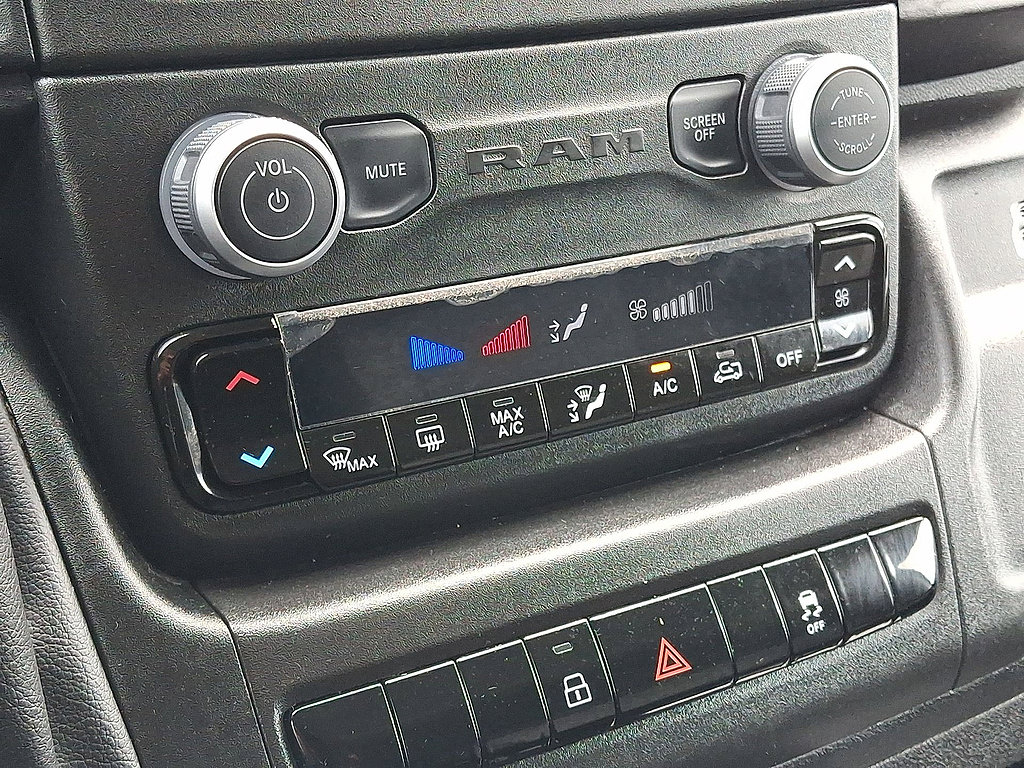 Used 2026 RAM ProMaster 2500 w/ Convenience Group FWD image 25