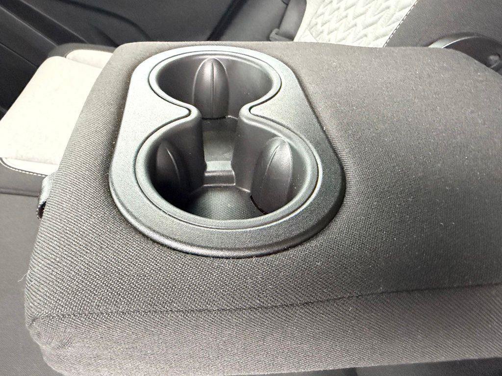 Used 2024 Chevrolet Equinox LT FWD image 13