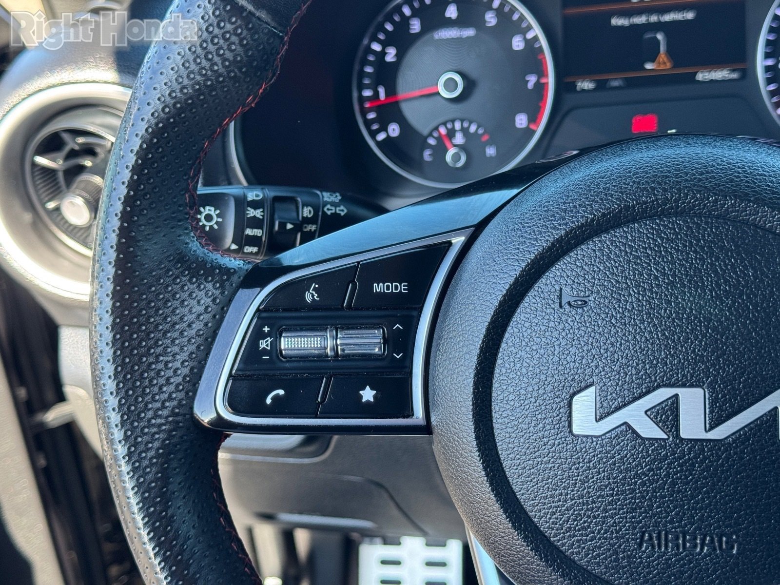 Used 2022 Kia Forte GT image 21