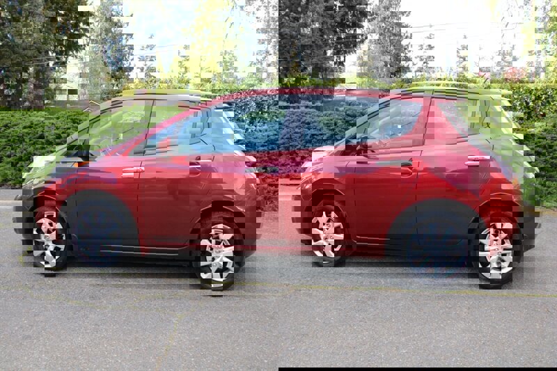 Used 2015 Nissan Leaf S w/ Charge Package FWD image 13