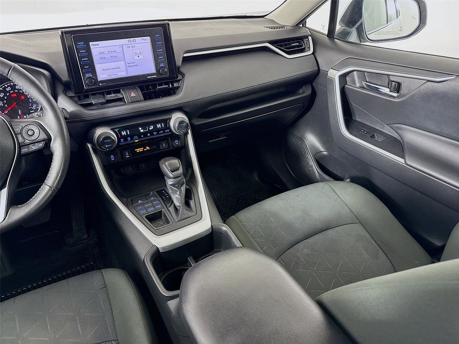 Used 2022 Toyota RAV4 XLE w/ Convenience Package image 24