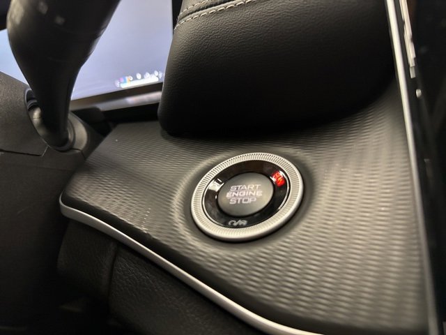 New 2025 Jeep Grand Cherokee Laredo X w/ Luxury Tech Group I image 15