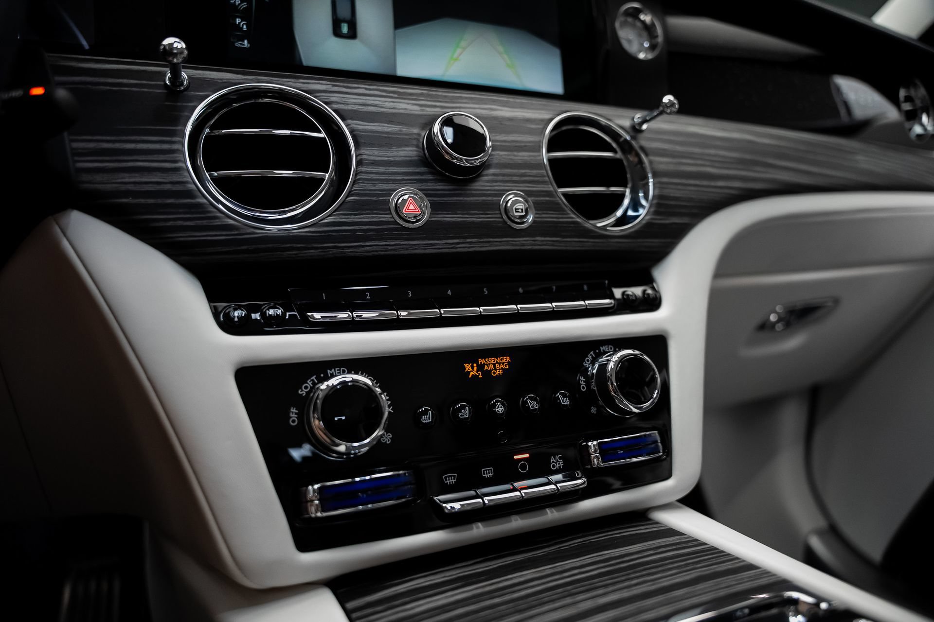 Used 2022 Rolls-Royce Ghost Extended Wheelbase AWD/4WD image 49