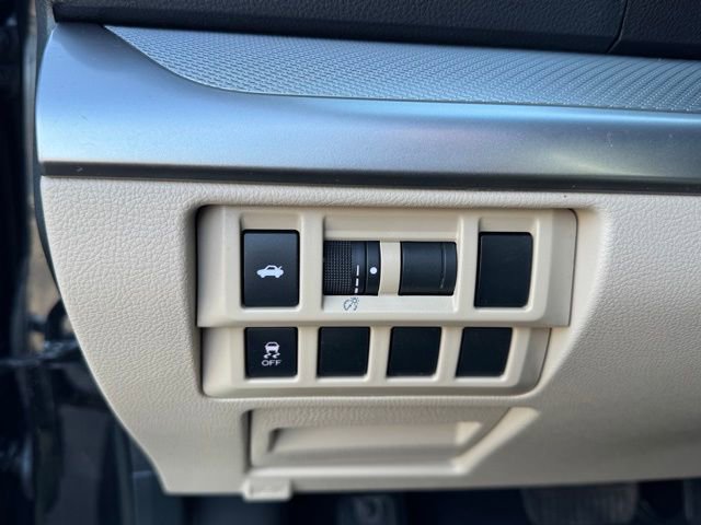 Used 2016 Subaru Legacy 2.5i Premium image 27