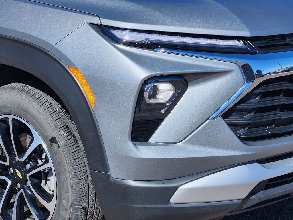 Used 2025 Chevrolet TrailBlazer LT image 28