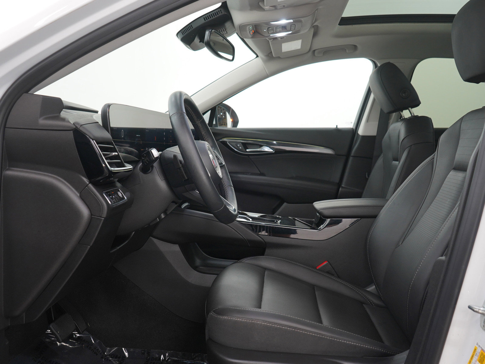 Used 2024 Buick Envision Preferred AWD/4WD image 22