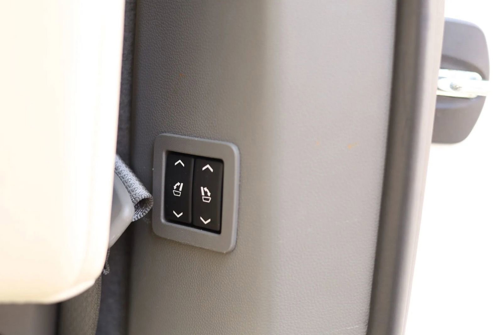 Used 2020 Cadillac XT6 Premium Luxury image 40