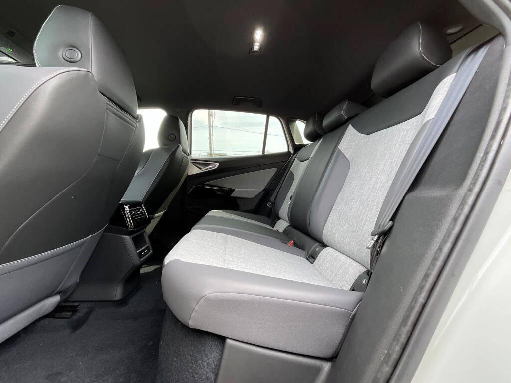 New 2026 Volkswagen ID.4 Pro AWD/4WD image 13