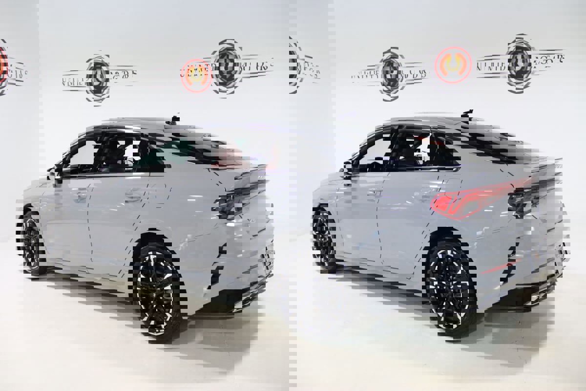 Used 2023 Kia K5 GT-Line image 3