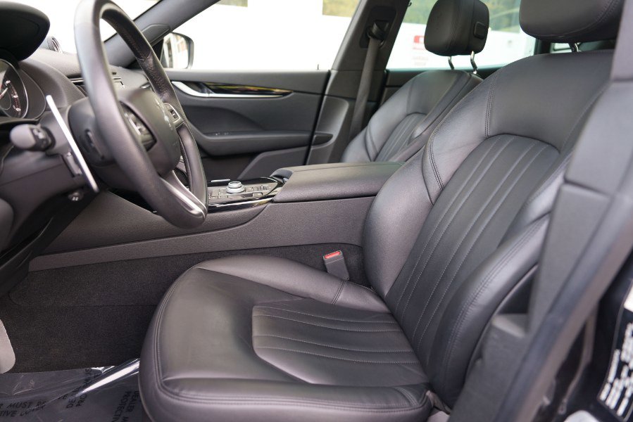 Used 2023 Maserati Levante Modena image 31