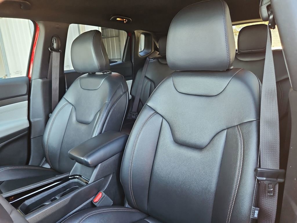 Used 2024 Jeep Compass Limited image 22