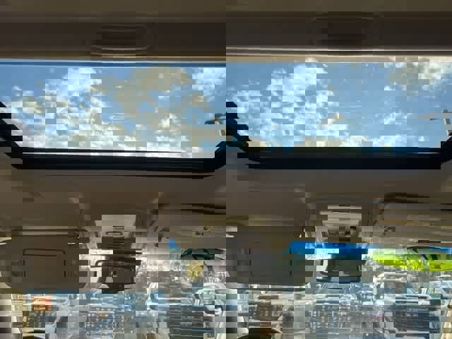 Used 2017 Chevrolet Suburban Premier image 16