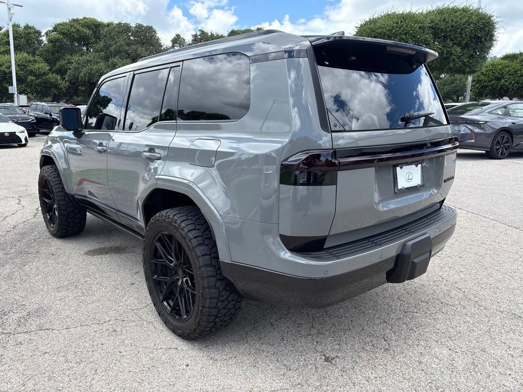 Used 2025 Lexus GX 550 w/ Accessory Package (Z1) AWD/4WD image 3