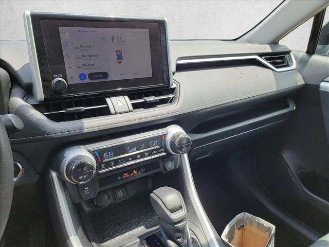 Used 2023 Toyota RAV4 XLE FWD image 21
