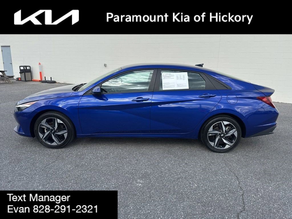 Used 2023 Hyundai Elantra SEL w/ Convenience Package image 4