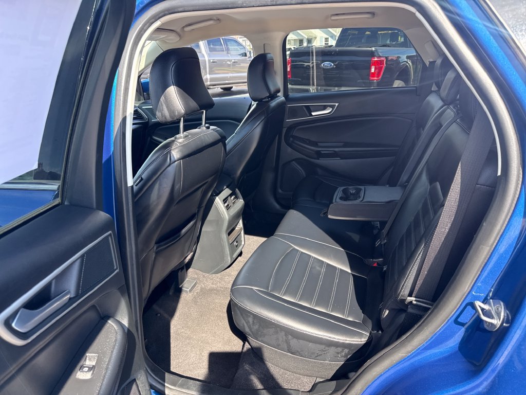 Used 2024 Ford Edge SEL AWD/4WD image 14