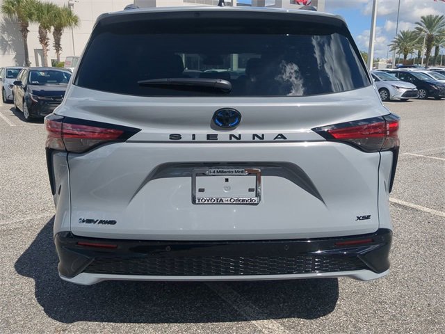 New 2026 Toyota Sienna XSE image 5