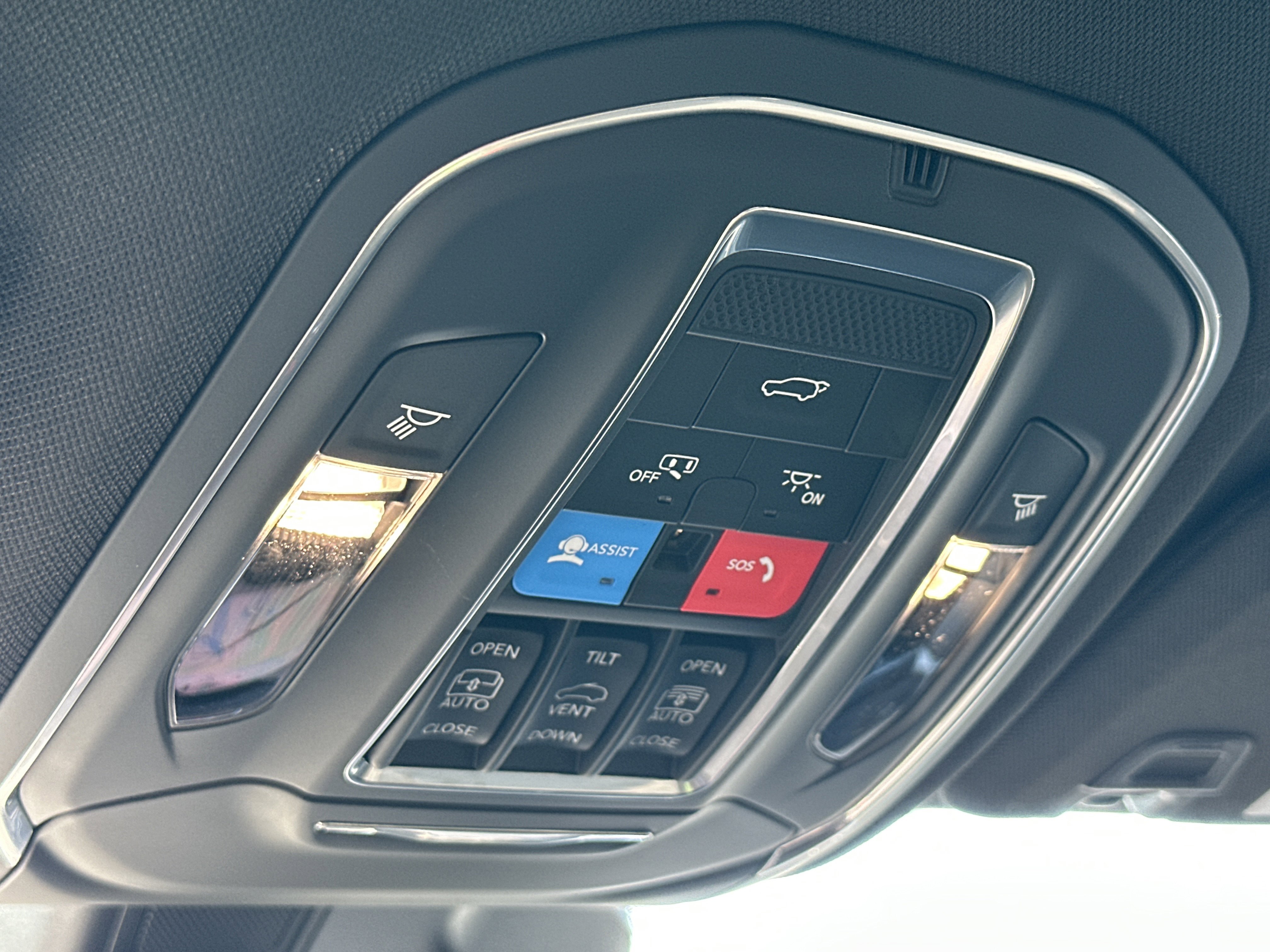 New 2026 Jeep Grand Cherokee Limited w/ Limited Altitude Package image 12