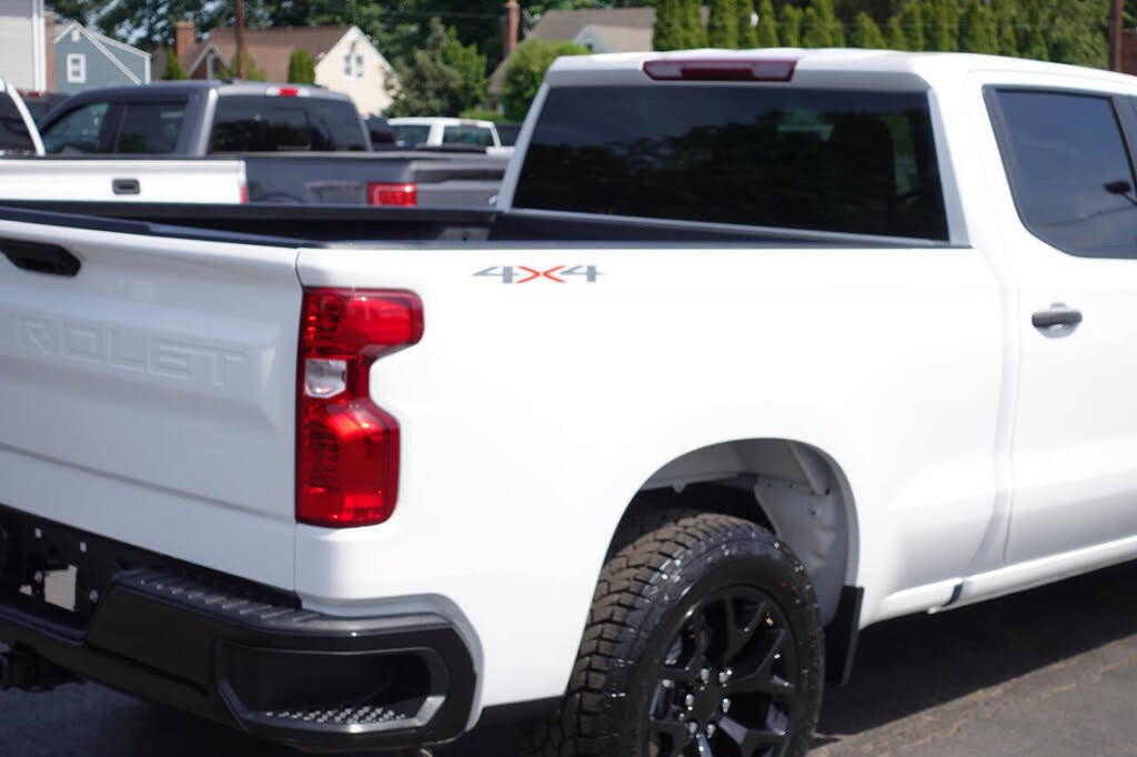 Used 2024 Chevrolet Silverado 1500 W/T w/ WT Value Package AWD/4WD image 11