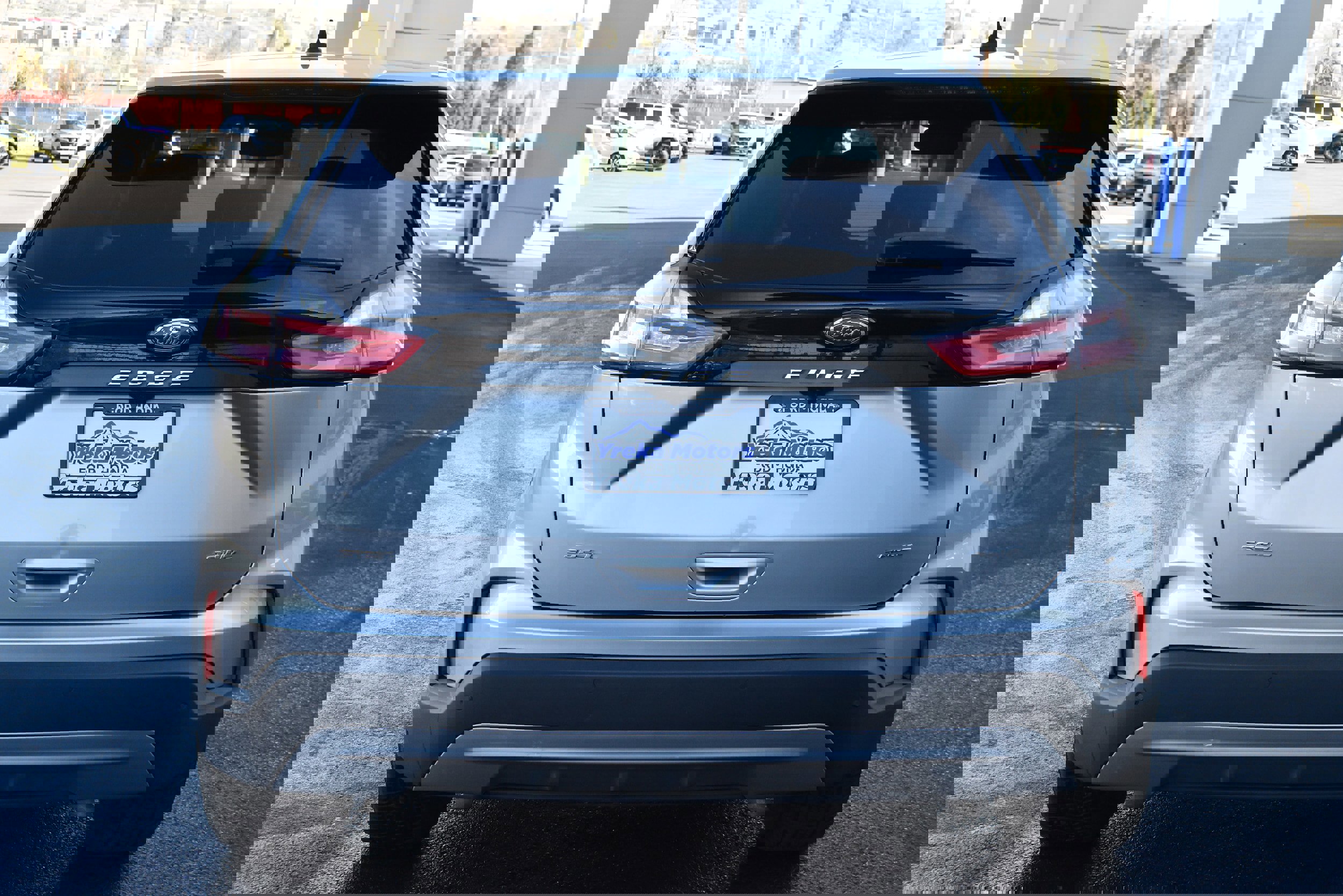 Used 2024 Ford Edge SEL image 7