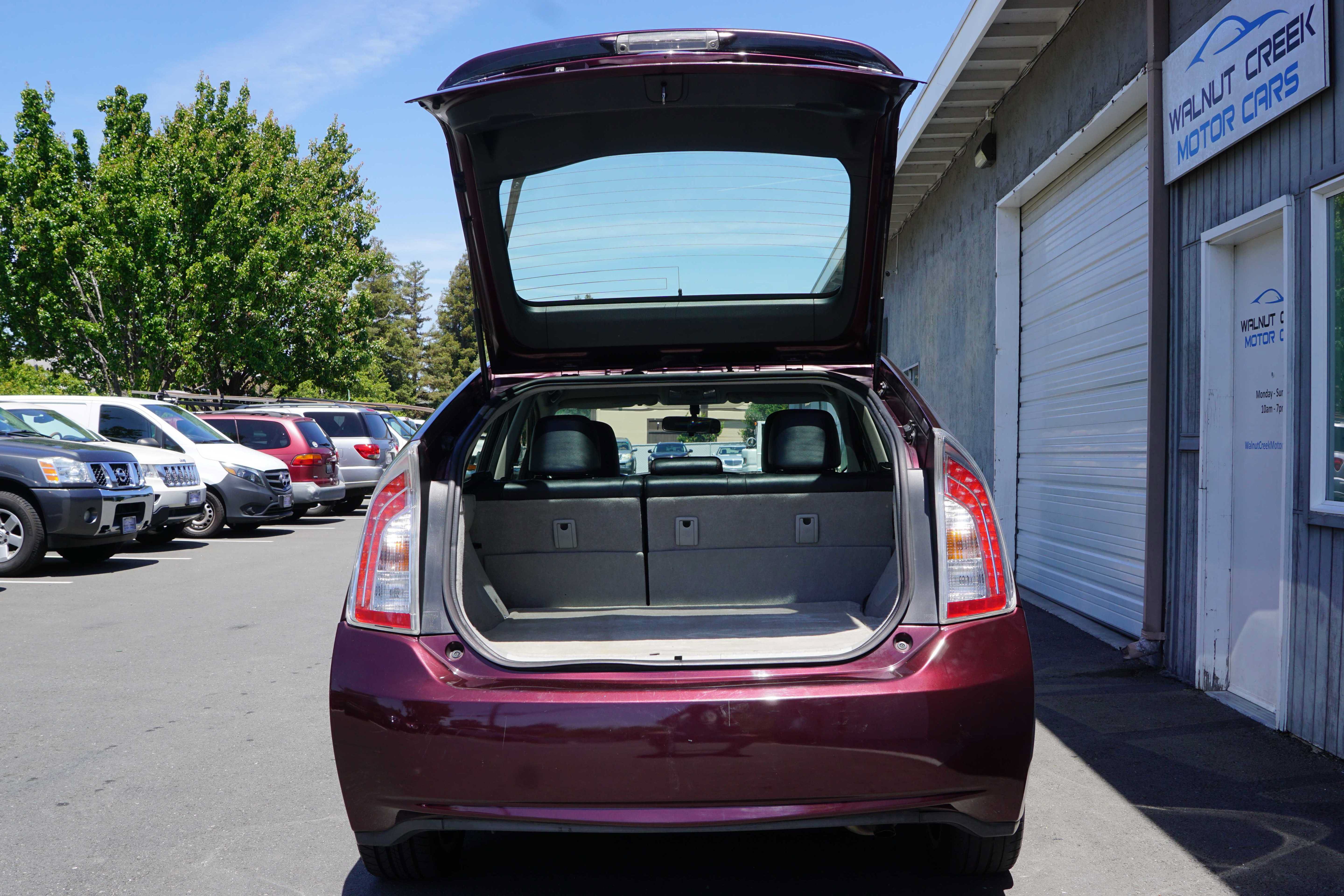 Used 2013 Toyota Prius Persona Series FWD image 15