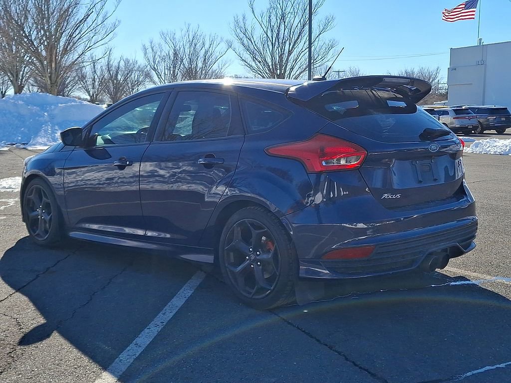 Used 2016 Ford Focus ST w/ Equipment Group 402A image 7