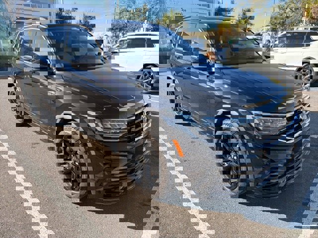 Certified 2023 Volkswagen Tiguan SE R-Line image 5