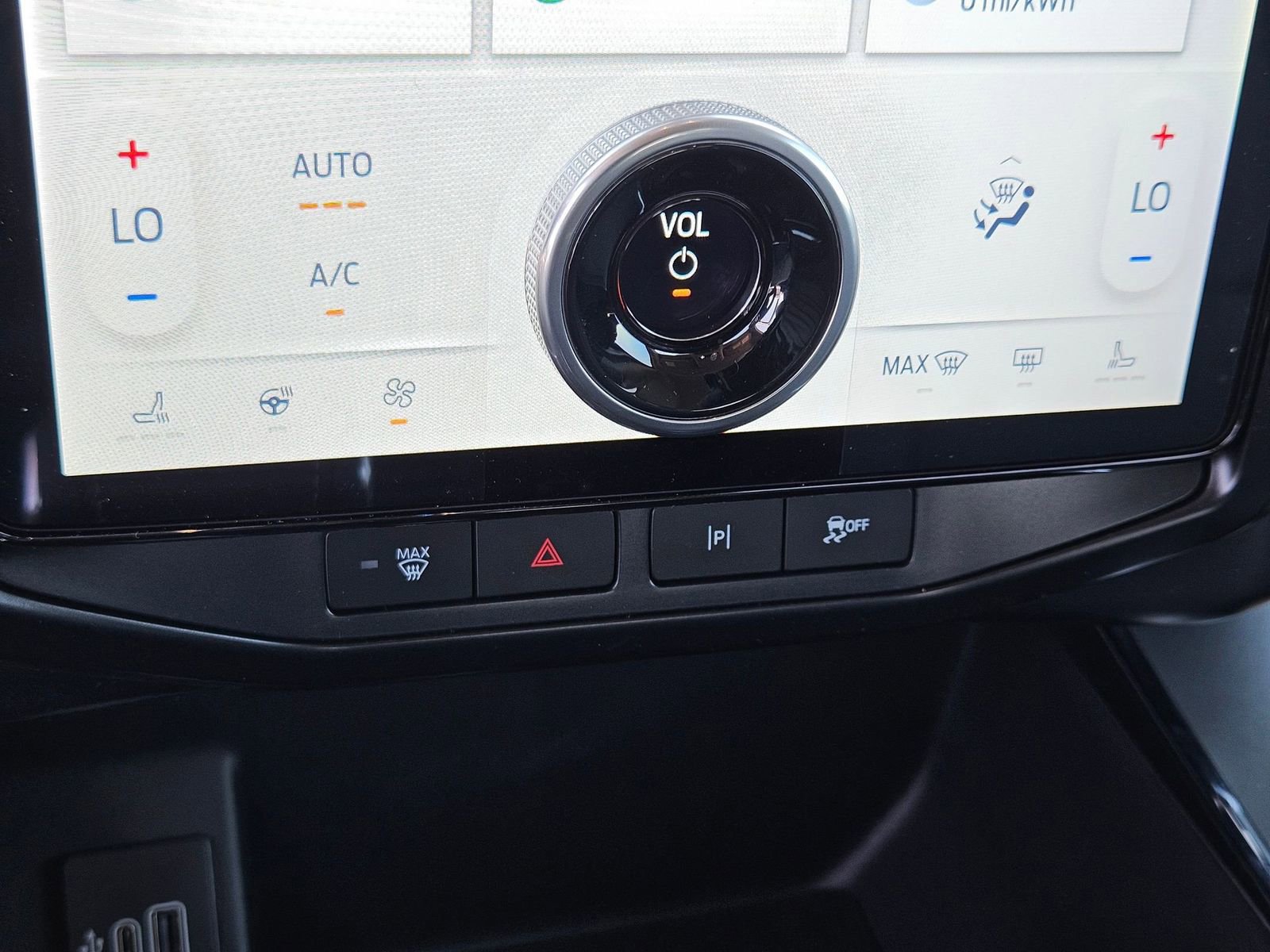 New 2025 Ford F150 Lightning Flash image 18